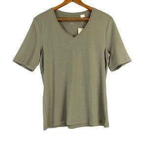NEW Chico’s Short Sleeve Green V Neck Top Size Medium